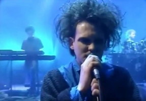 Vintage Video: Watch 30 minutes of The Cure’s rehearsals for The Prayer Tour in 1989