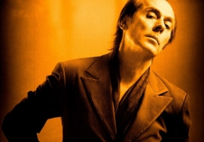 Citing vocal problems, Peter Murphy pushes 15-night San Francisco residency to 2018