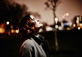 Listen: Alison Moyet, ‘Reassuring Pinches’ — icy synthpop off upcoming album ‘Other’