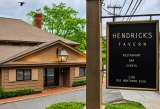 Long Island Blogger: Hendrick's Tavern