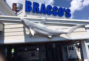 Long Island Blogger: Bracco's Oyster and Clam Bar