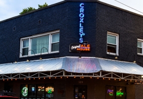 Long Island Blogger: Croxley Ales Ale House