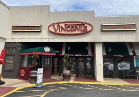 Long Island Blogger: Vincent's Clam Bar