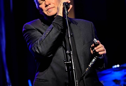 Curtis salgado