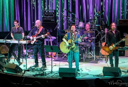 Live music with wonderous stories duo