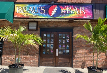 Long Island Blogger: Beau's Bar