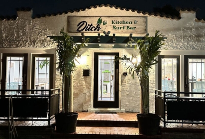 Long Island Blogger: Ditch Kitchen & Surf Bar
