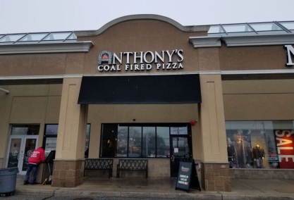 Long Island Blogger: Anthony's Coal Fired Pizza & Wings
