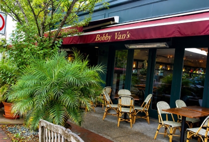 Long Island Blogger: Bobby Van's
