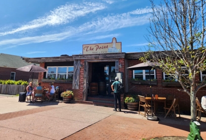 Long Island Blogger: The Point Bar & Grill