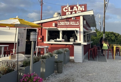 Long Island Blogger: Clam Bar at Napeague -  A Stand With Really Good Seafood