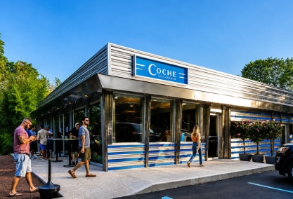 Long Island Blogger: Coche Comedor