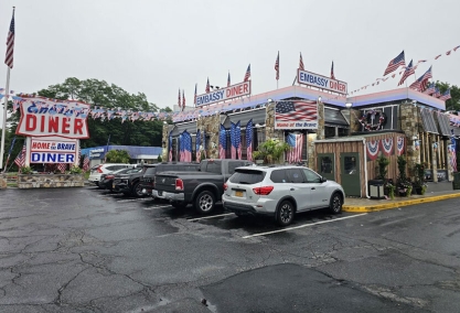 Long Island Blogger: Embassy Diner