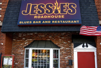 Long Island Blogger: Jesse's Lip Smackin' Roadhouse