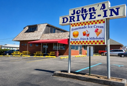 Long Island Blogger: John's Drive Inn