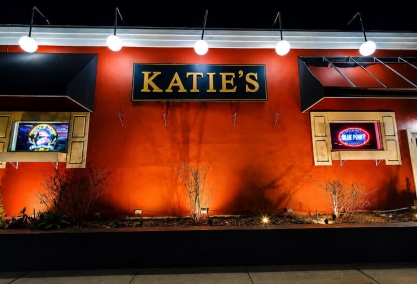 Long Island Blogger: Katies of Smithtown