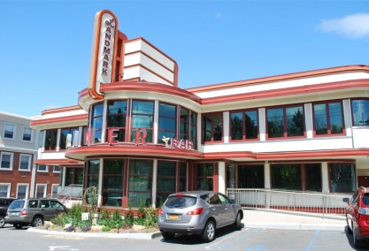 Long Island Blogger: Landmark Diner