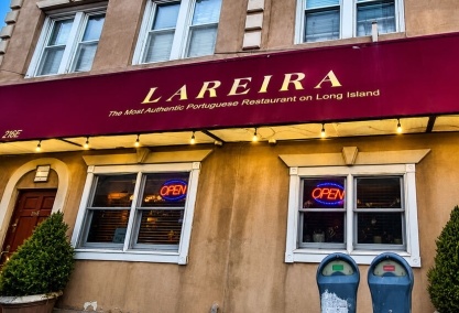 Long Island Blogger: Lareira