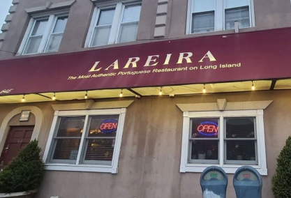 Long Island Blogger: Lareira