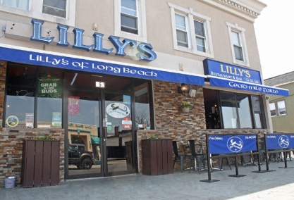 Long Island Blogger: Lilly's of Long Beach
