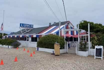 Long Island Blogger: Lobster Roll Southside (Lunch)