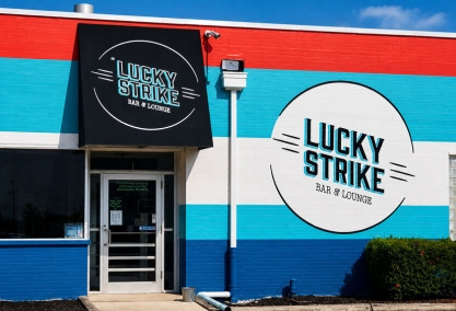 Long Island Blogger: Lucky Strike Bar & Grill