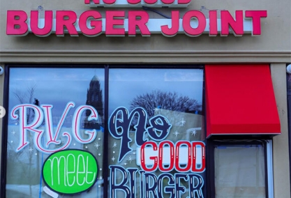 Long Island Blogger: No Good Burger Joint Smashed