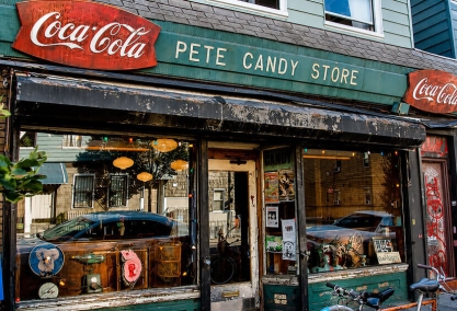 Long Island Blogger: Pete's Candy Store