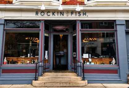 Long Island Blogger: Rockin Fish