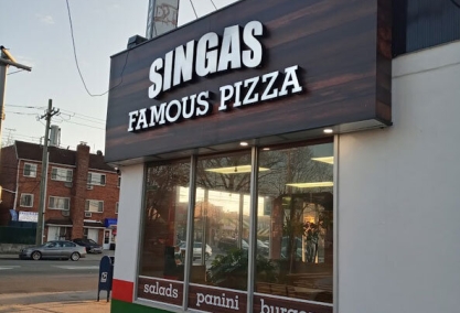 Long Island Blogger: Singas Famous Pizza
