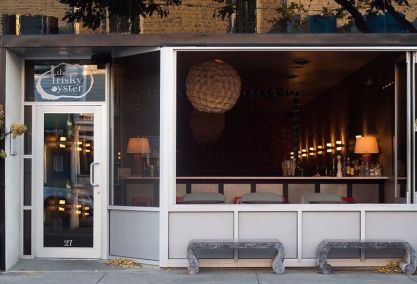 Long Island Blogger: The Frisky Oyster