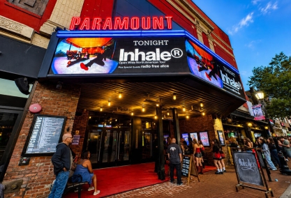 Long Island Blogger: The Paramount in Concert with Northwell