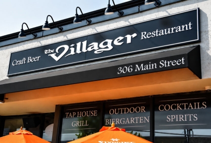 Long Island Blogger: The Villager Farmingdale