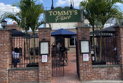 Long Island Blogger: Tommy's