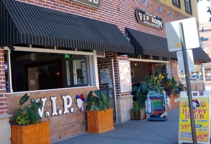 Long Island Blogger: Village Idiot Pub