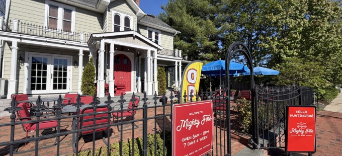 Long Island Blogger: Mighty Fine