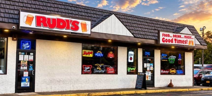 Long Island Blogger: Rudi's Bar & Grill