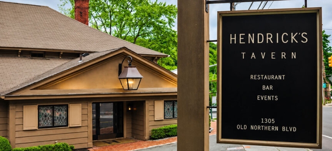 Long Island Blogger: Hendrick's Tavern