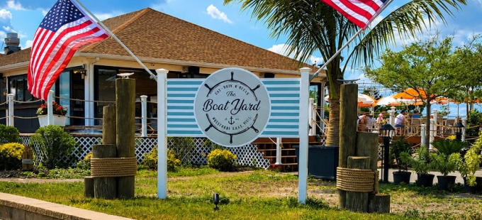 Long Island Blogger: The Boat Yard Bar And Grill