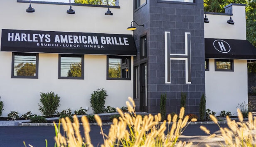 Long Island Blogger: Harleys American Grille