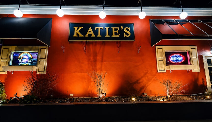 Long Island Blogger: Katies of Smithtown