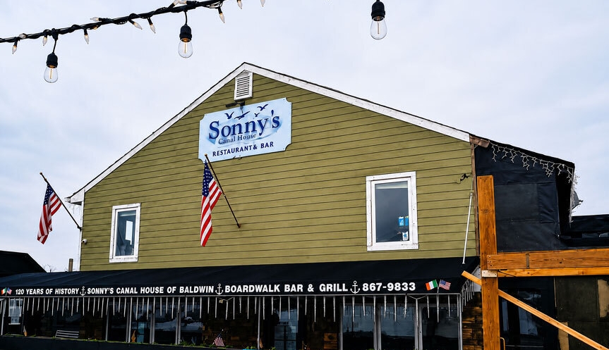 Long Island Blogger: Sonny's Canal House