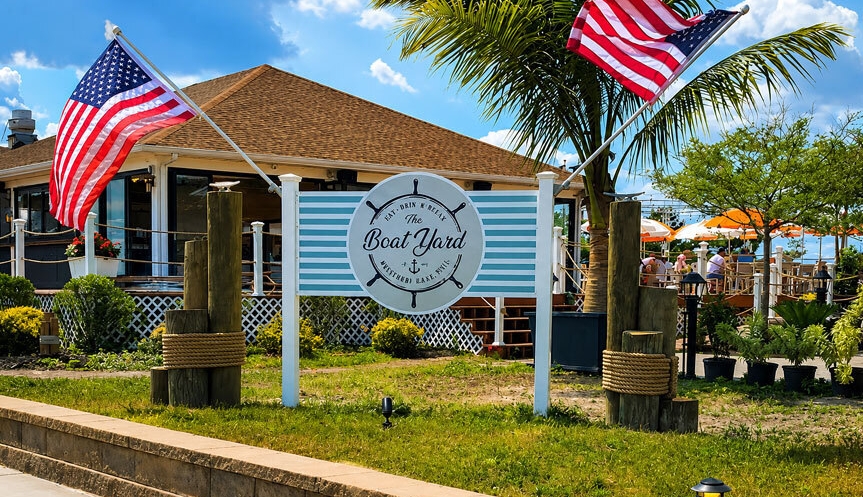 Long Island Blogger: The Boat Yard Bar And Grill