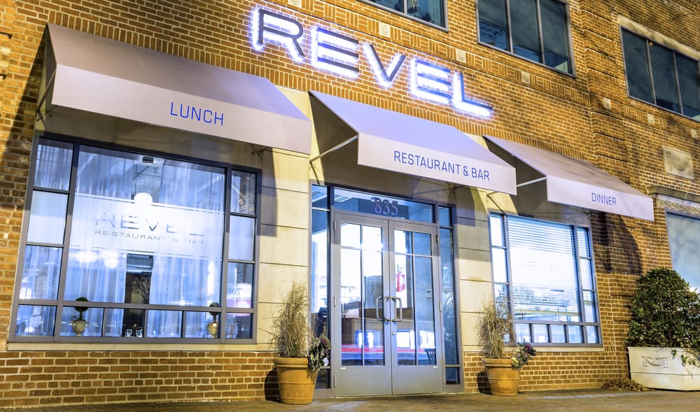 Revel Restaurant Bar In Garden City Serving American Cuisine